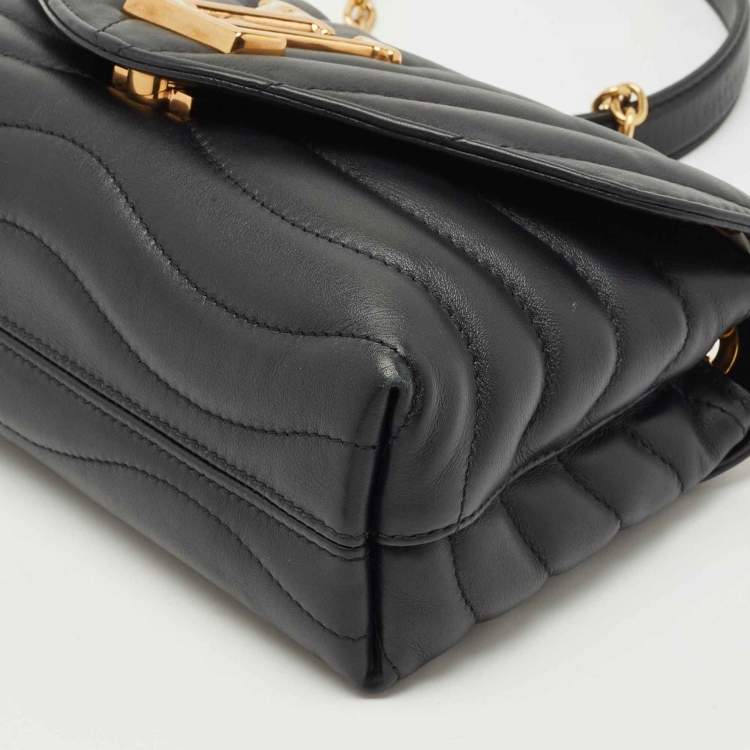 Pre Owned Louis Vuitton Black Leather New Wave Chain MM Bag