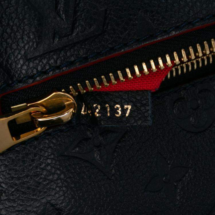 Pre Owned Louis Vuitton Blue Monogram Empreinte Pochette Metis