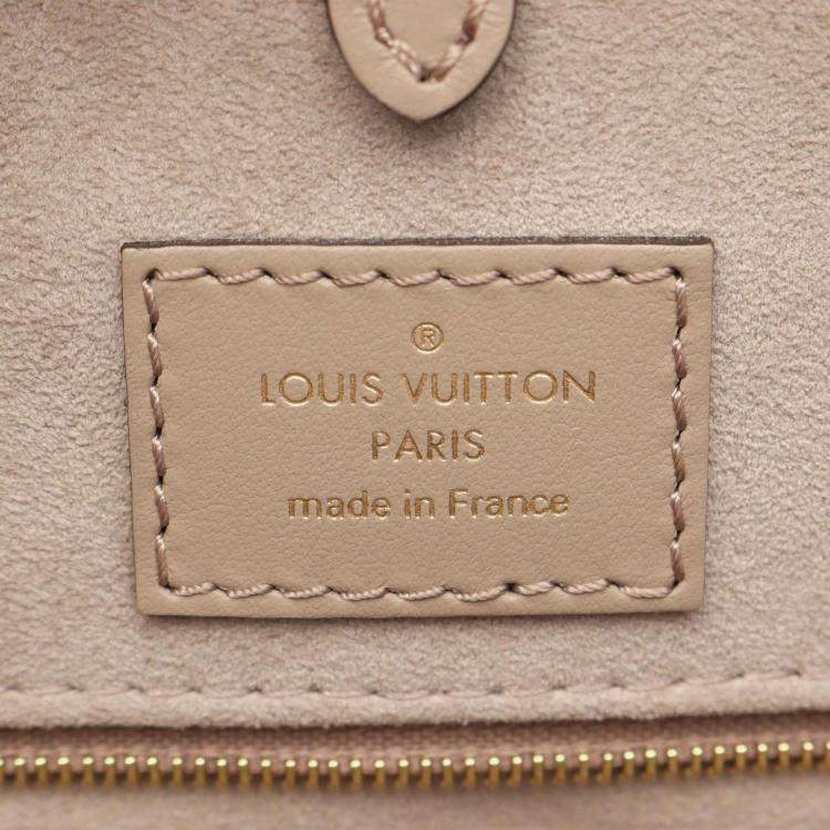 Pre Owned Louis Vuitton Beige Monogram Leather  OnTheGo MM 2Way Tote 