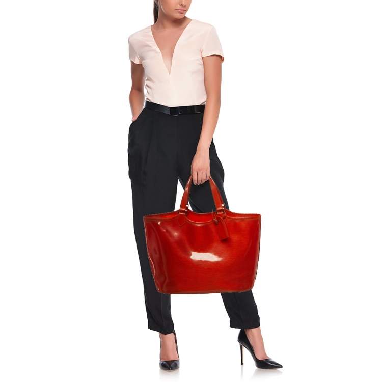 Pre Owned Louis Vuitton Mandarin Orange Vinyl Epi Leather Plage Lagoon Bay GM Bag