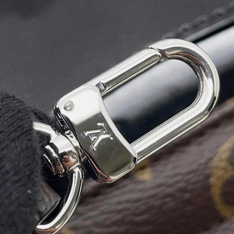Pre Owned Louis Vuitton Hot Springs Noir Monogram Patent Leather Backpack