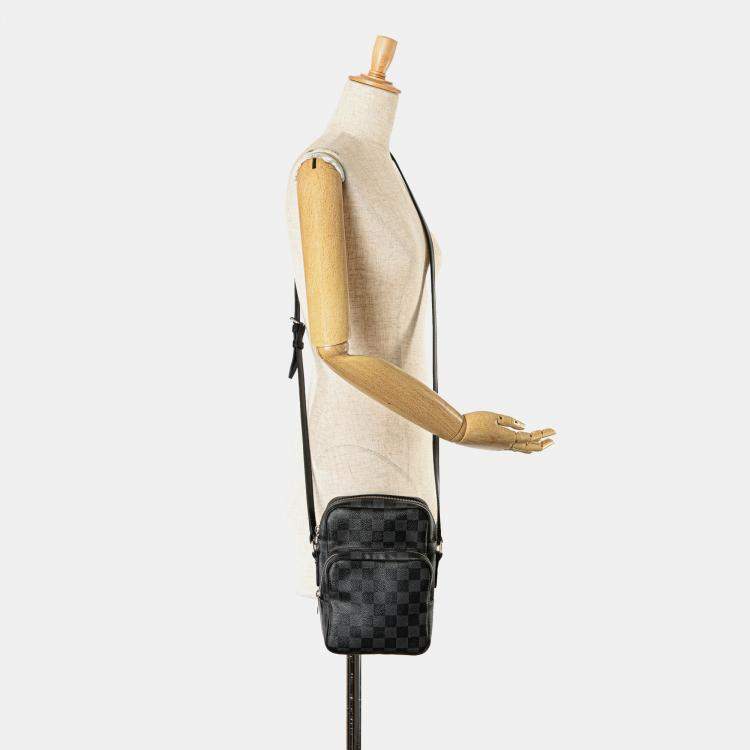 مملوكة مسبقًا Louis Vuitton Black Damier Graphite Rem