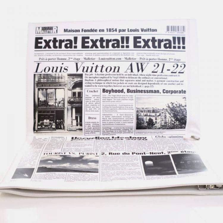 مملوكة مسبقًا Louis Vuitton Newspaper Pouch White Black Blue Calfskin Clutch Bag