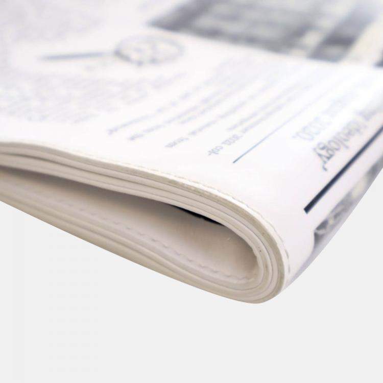 مملوكة مسبقًا Louis Vuitton Newspaper Pouch White Black Blue Calfskin Clutch Bag
