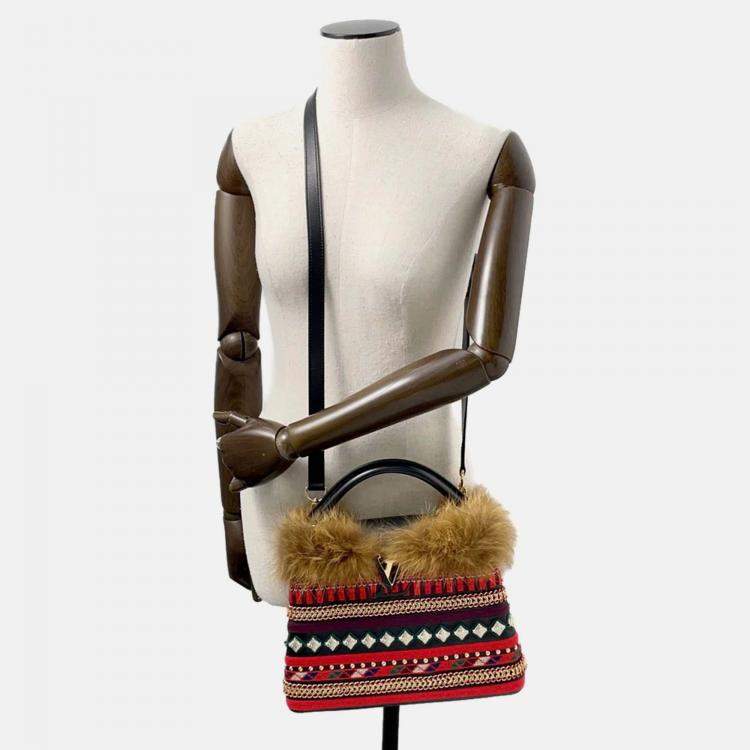 مملوكة مسبقًا Louis Vuitton Capucines Multicolor Noir Red Leather Fur Top Handle Bag