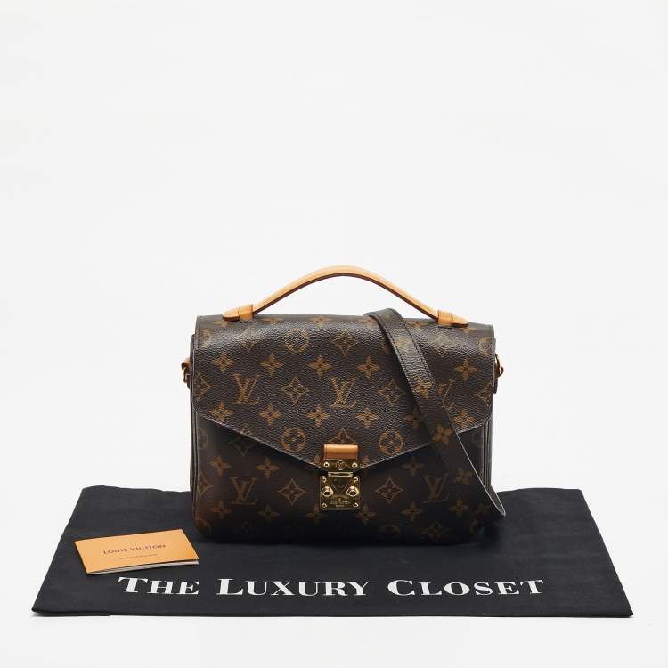 Pre Owned Louis Vuitton Monogram Canvas Pochette Metis Bag