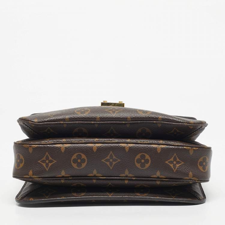 Pre Owned Louis Vuitton Monogram Canvas Pochette Metis Bag