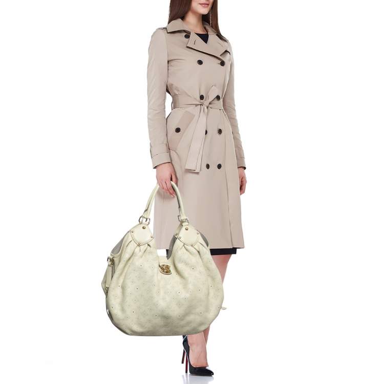 Pre Owned Louis Vuitton Lin Monogram Mahina Leather Surya XL Bag