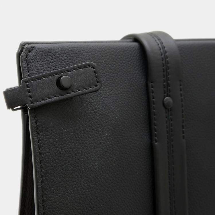 مملوكة مسبقًا Louis Vuitton Aerogram Take Off Black Leather Tote Bag