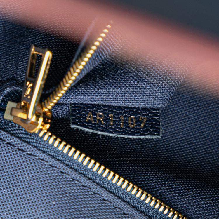 Pre Owned Louis Vuitton Blue Epi Vaneau MM Bag