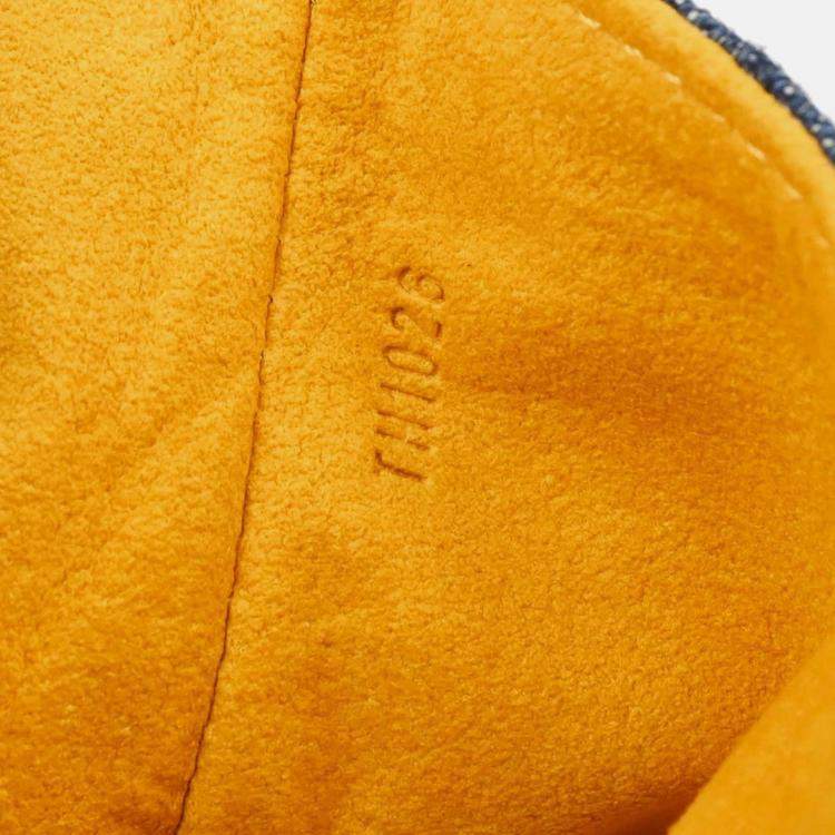 Pre Owned Louis Vuitton Pochette Plat Blue Monogram Denim Clutch Bag