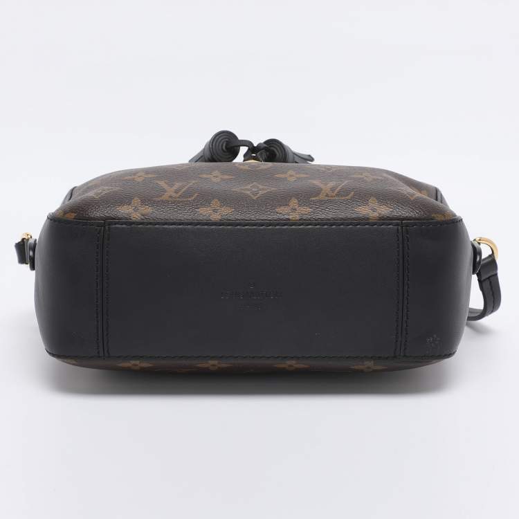 Pre Owned Louis Vuitton Monogram Canvas Saintonge Crossbody Bag