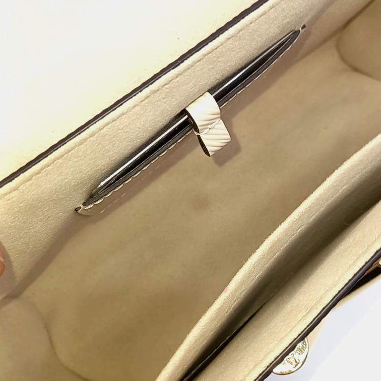 Pre Owned Louis Vuitton Cream Leather Epi Twist MM bag