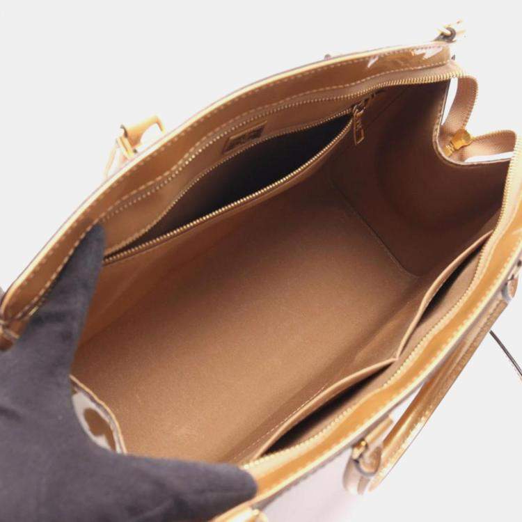 Pre Owned Louis Vuitton Blair MM Beige Monogram Vernis Leather Shoulder Bag