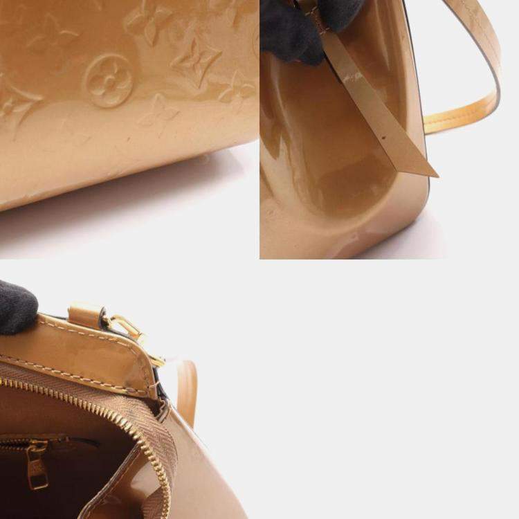 Pre Owned Louis Vuitton Blair MM Beige Monogram Vernis Leather Shoulder Bag