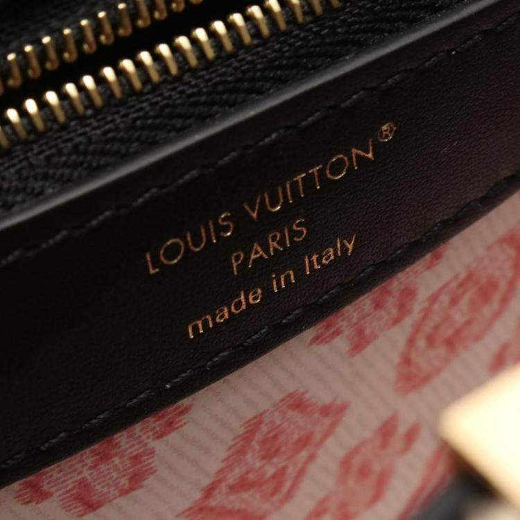 مملوكة مسبقًا Louis Vuitton Capucine Mini Black