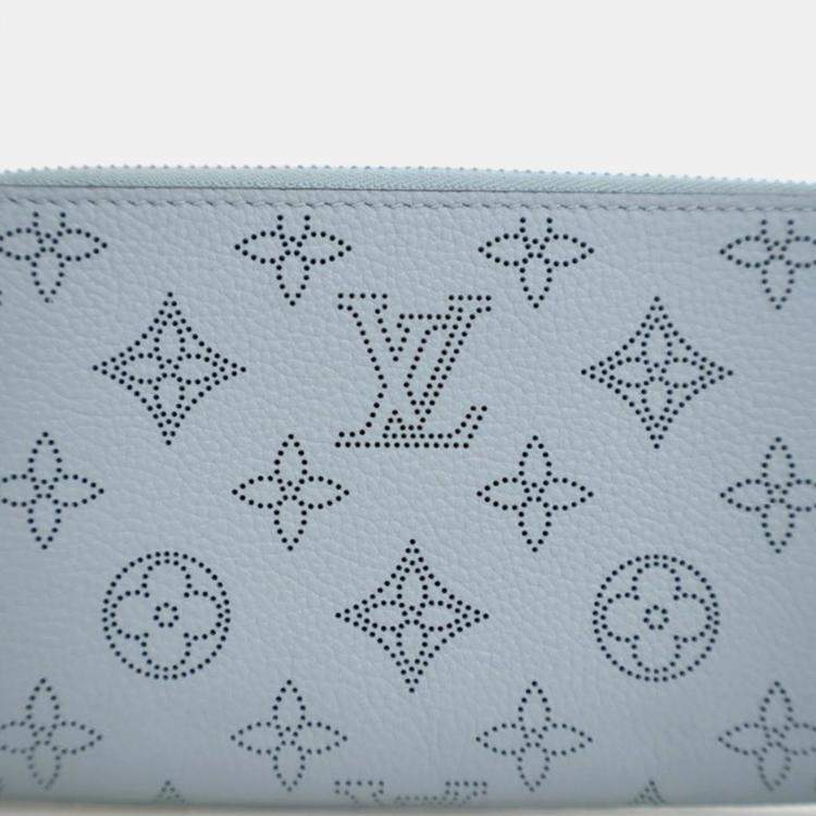 Pre Owned Louis Vuitton Zippy Blue Mahina Leather Wallet