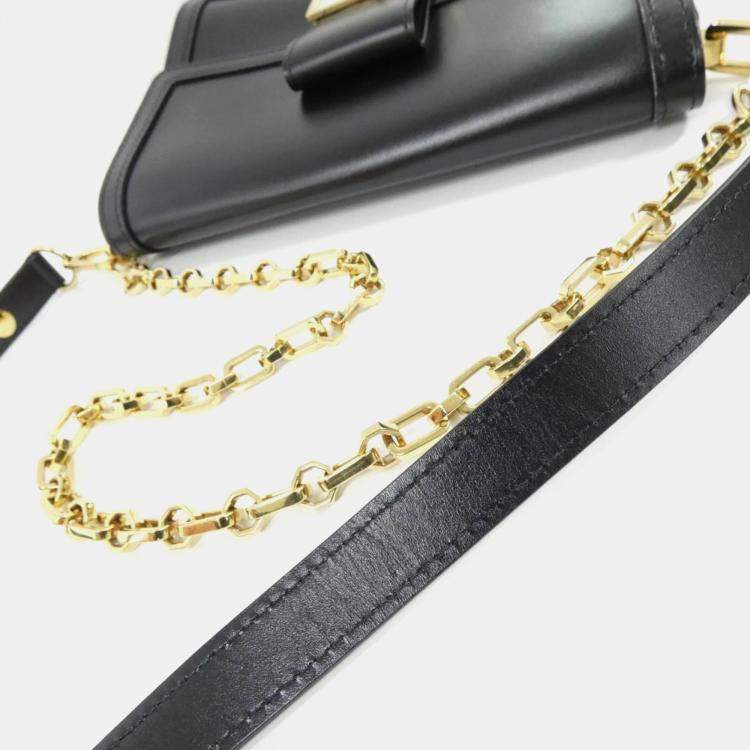 Pre Owned Louis Vuitton Dauphine MM Black Leather Shoulder Bag