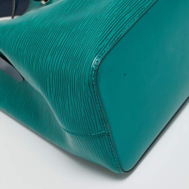 Pre Owned Louis Vuitton Emerald/Indigo Epi Leather NeoNoe BB Bag