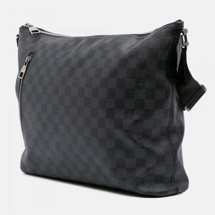 مملوكة مسبقًا Louis Vuitton Black Damier Graphite Mick MM Bag