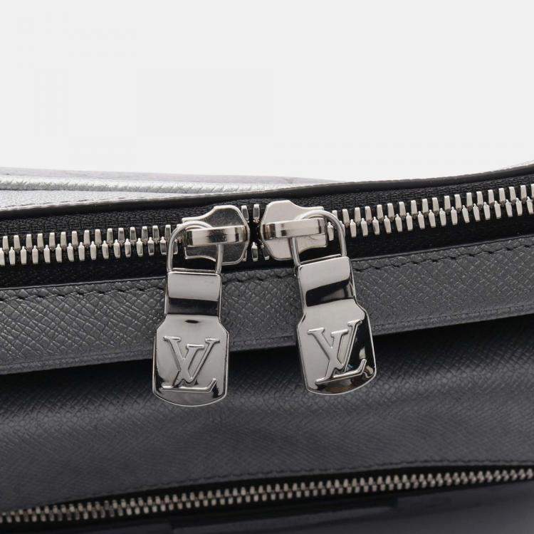 Pre Owned Louis Vuitton Outdoor Messenger Pm Shoulder Bag M30830 Taigalama Leather Used Lv