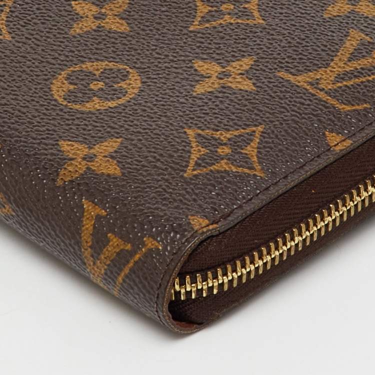 Pre Owned Louis Vuitton Monogram Canvas Zippy Wallet