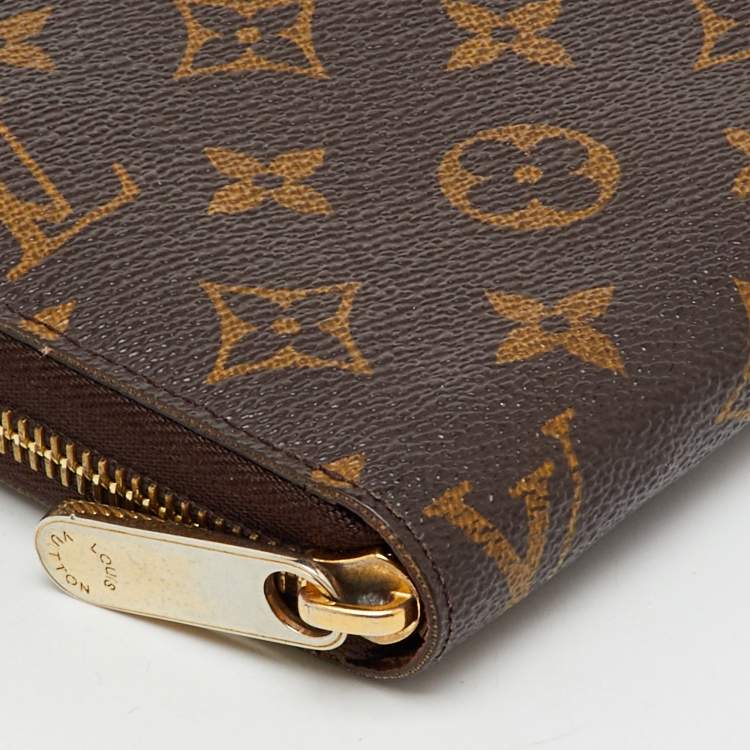 Pre Owned Louis Vuitton Monogram Canvas Zippy Wallet