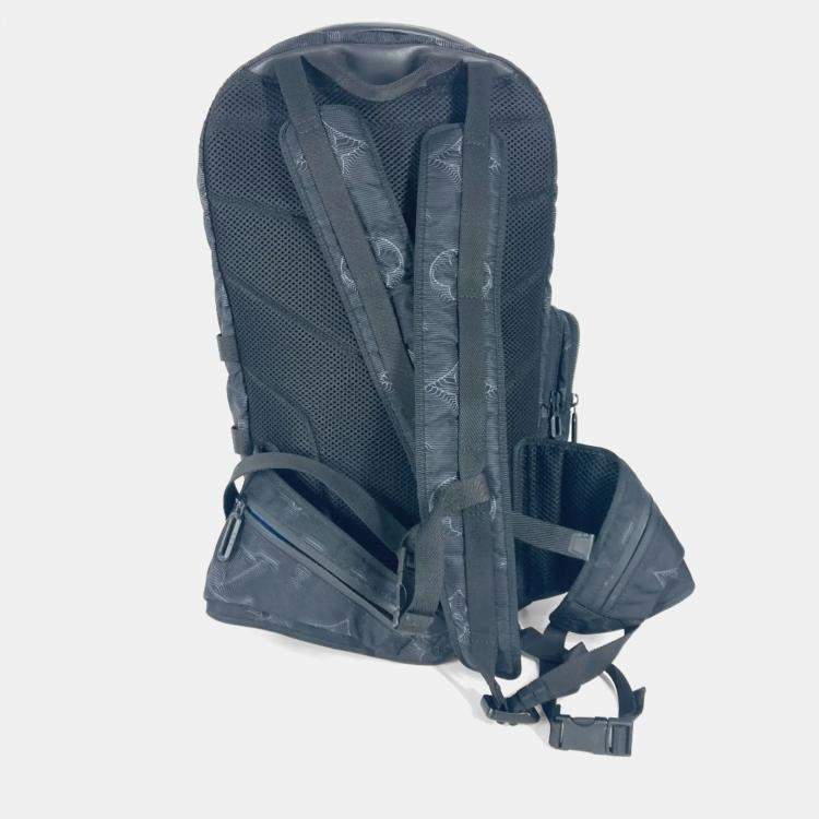 مملوكة مسبقًا Louis Vuitton 3D Monogram Black Nylon Leather Backpack 