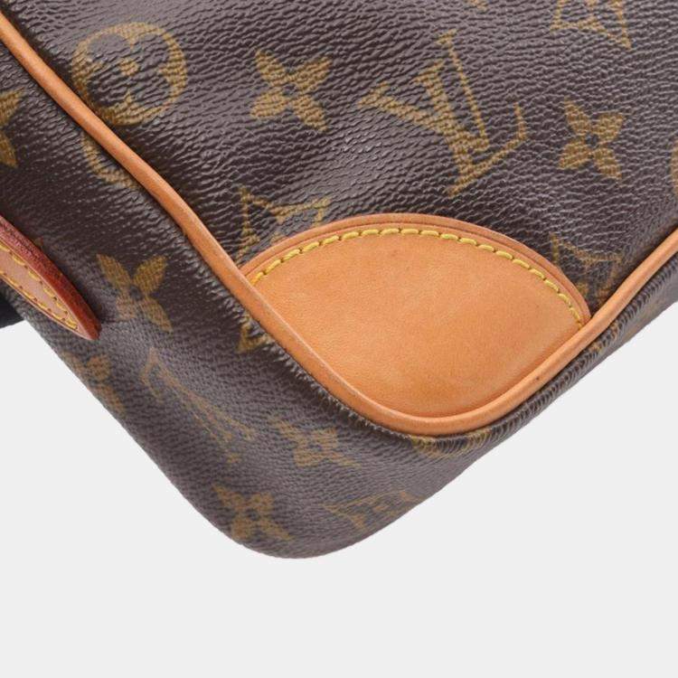 Pre Owned Louis Vuitton Trocadero 27 Monogram