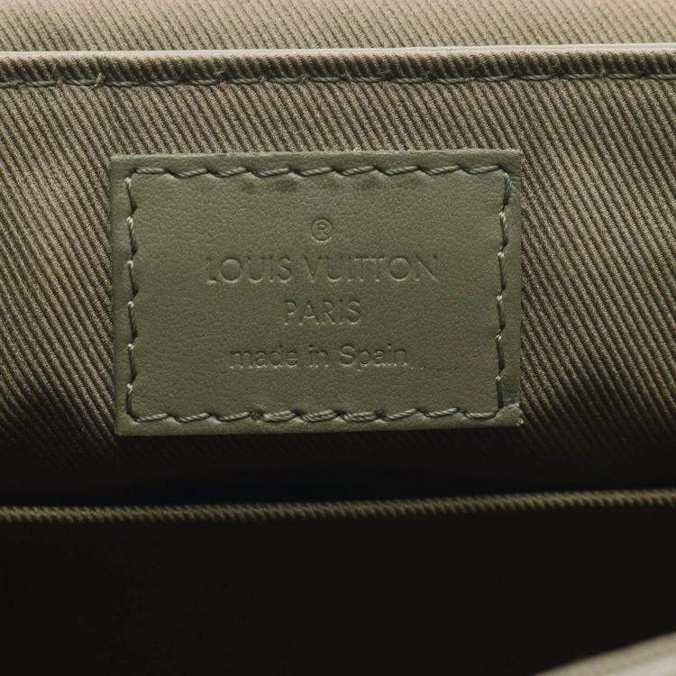 Pre Owned Louis Vuitton Takeoff Messenger Shoulder Bag Aerogram Leather Green