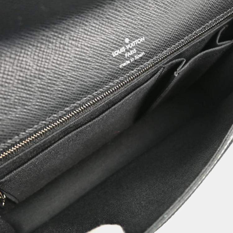 Pre Owned Louis Vuitton Belaia Black Taiga Leather Clutch Bag
