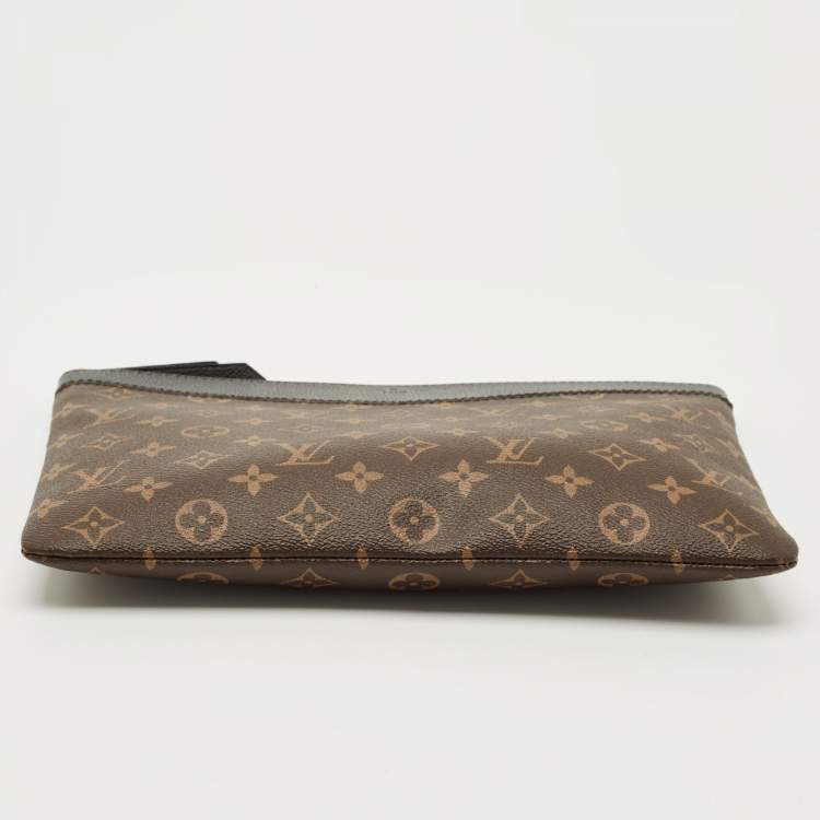 Pre Owned Louis Vuitton Black Monogram Canvas Daily Pouch