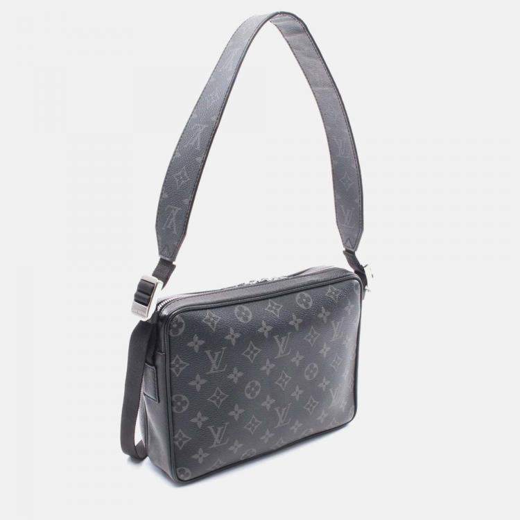 Pre Owned Louis Vuitton Outdoor Messenger PM Black Taïgalama Canvas Shoulder Bag
