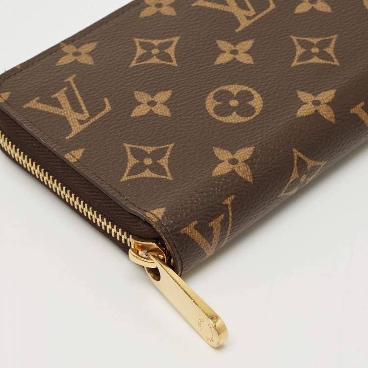 Pre Owned Louis Vuitton Monogram Canvas Zippy Wallet