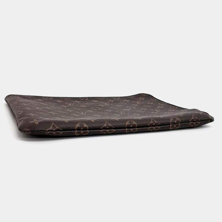 Pre Owned Louis Vuitton Monogram Etu Voyage MM Brown Coated Canvas Wallet