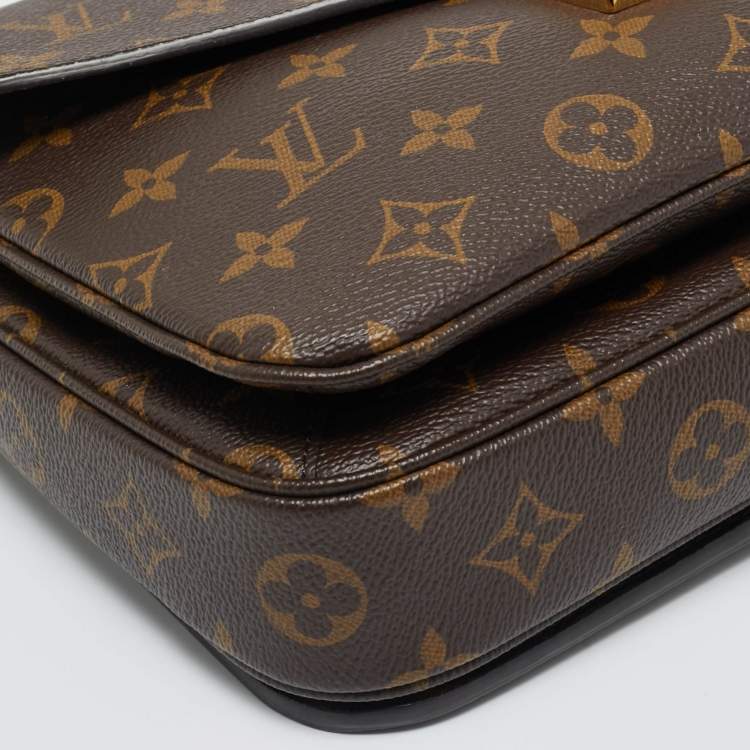 Pre Owned Louis Vuitton Monogram Canvas Pochette Metis Bag