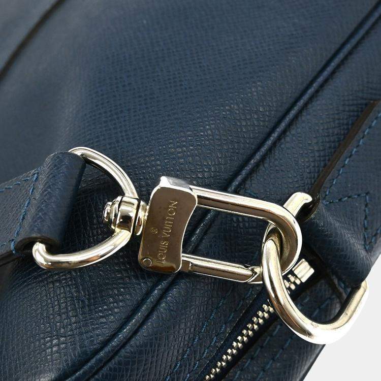 Pre Owned Louis Vuitton Blue Taiga Porte Document Voyage PM Handbag