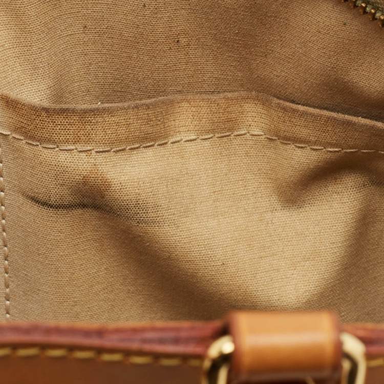 Pre Owned Louis Vuitton Blanc Corail Monogram Vernis Brea MM Bag