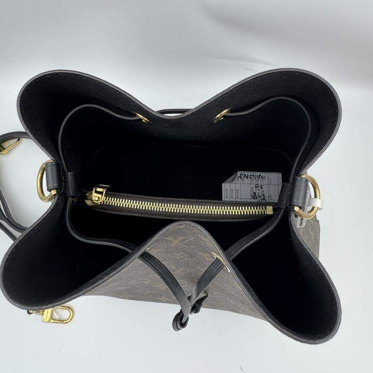 Pre Owned Louis Vuitton Monogram Canvas NeoNoe MM Bag black