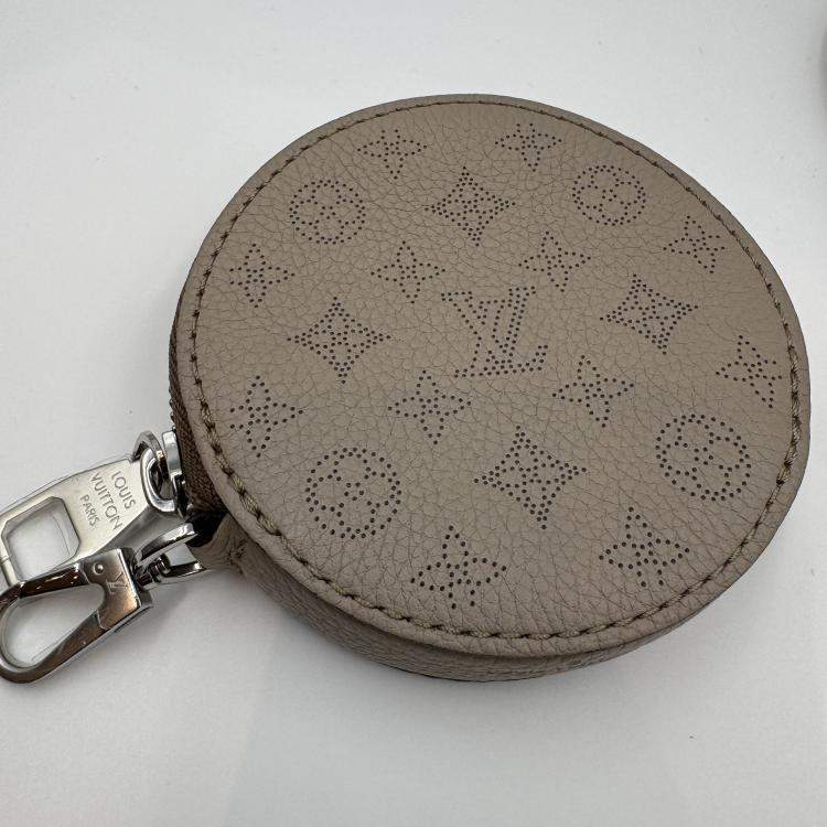 Pre Owned Louis Vuitton Bella Galet Monogram Mahina Shoulder Bag