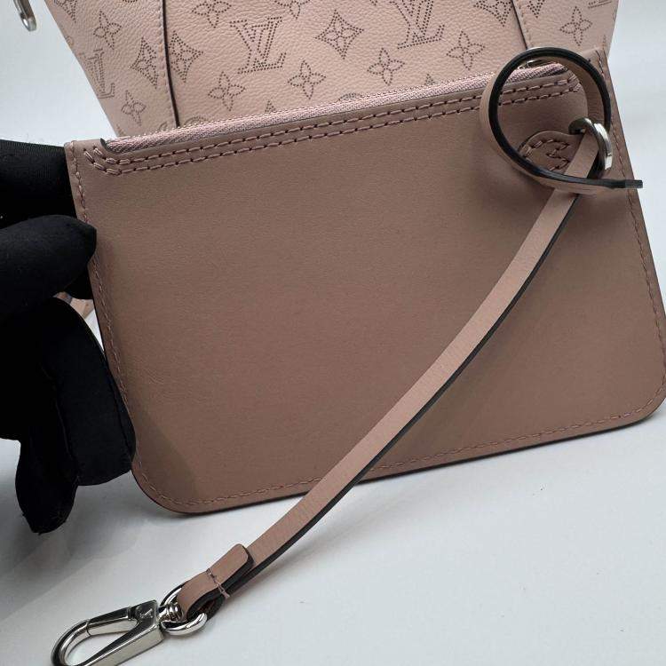 Pre Owned Louis Vuitton Mahina Hina PM