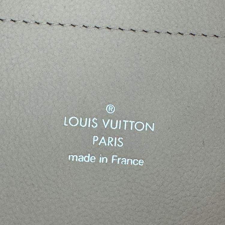 Pre Owned Louis Vuitton Mahina Hina PM