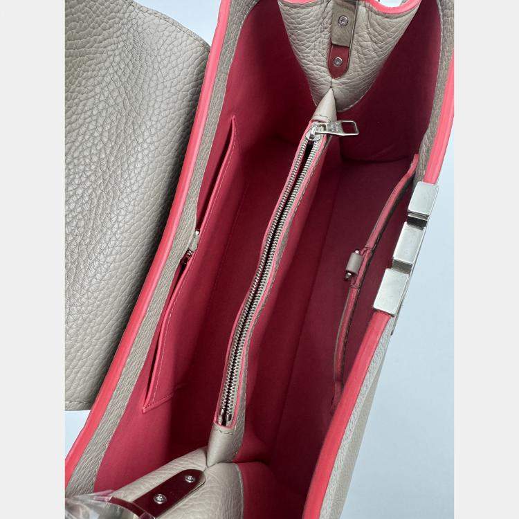 Pre Owned Louis Vuitton grey Leather Capucines MM Bag