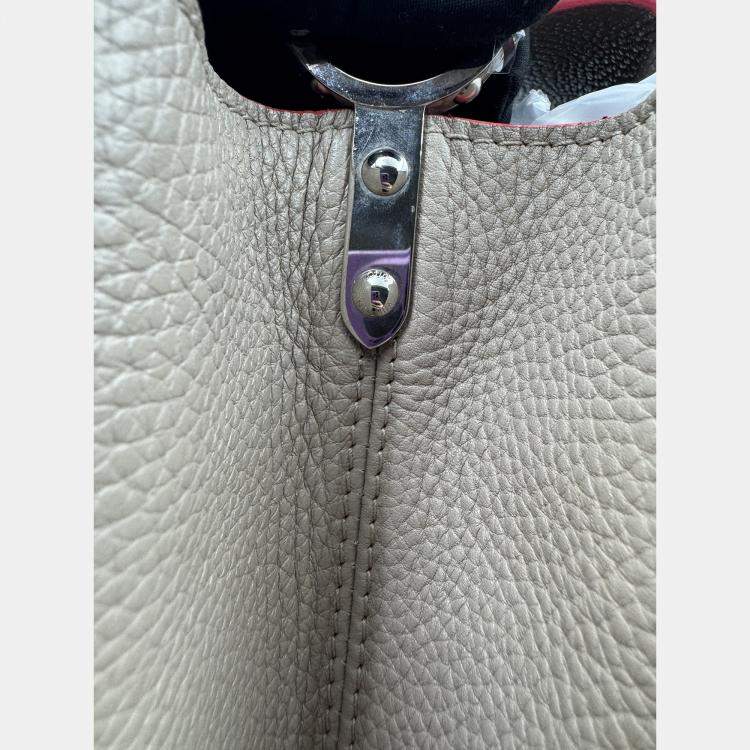 Pre Owned Louis Vuitton grey Leather Capucines MM Bag