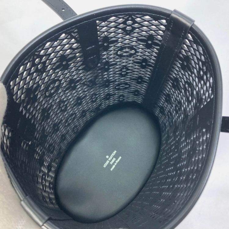 Pre Owned Louis Vuitton Monogram Lace PM Black Plastic Bucket Bag