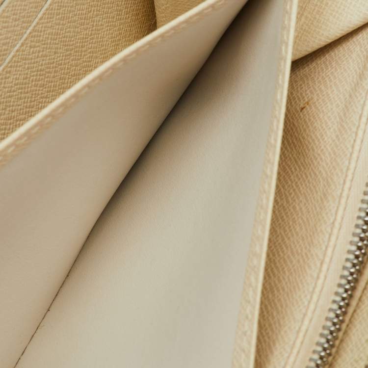 Pre Owned Louis Vuitton Ivorie Epi Leather Zippy Wallet