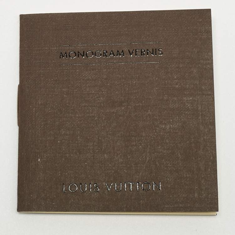 Pre Owned Louis Vuitton Beige Poudre Monogram Vernis Zippy Wallet