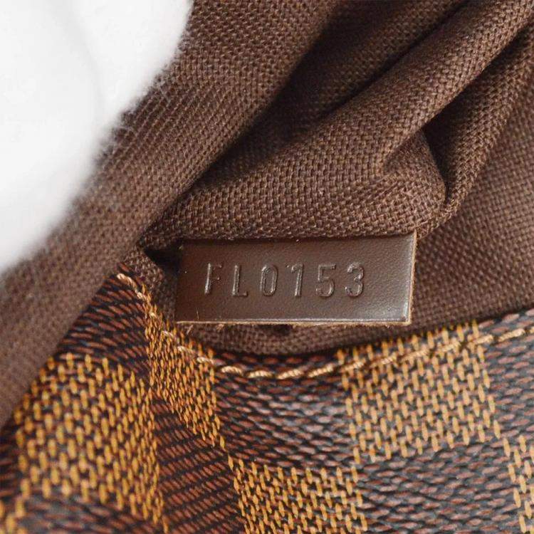 Pre Owned Louis Vuitton Damier District MM Shoulder Bag