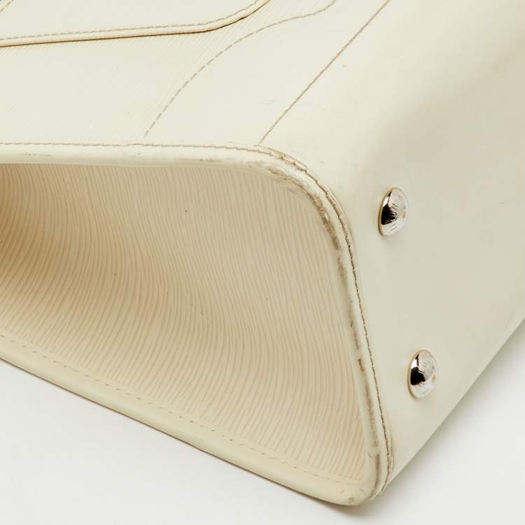 Pre Owned Louis Vuitton Ivorie Epi Leather Madeleine GM Bag