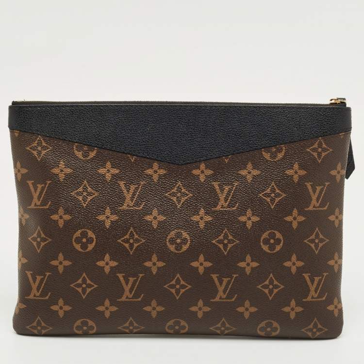 Pre Owned Louis Vuitton Black Monogram Canvas Daily Pouch
